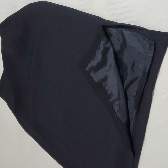 Skirt - Picture 3 of 3